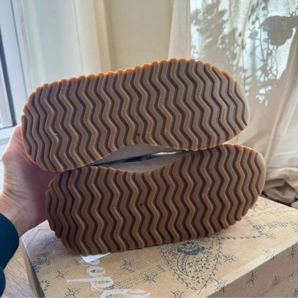 New Balance 237 Sneakers Shoes in Angora Light Mango Womens 8.5 - Picture 5 of 10